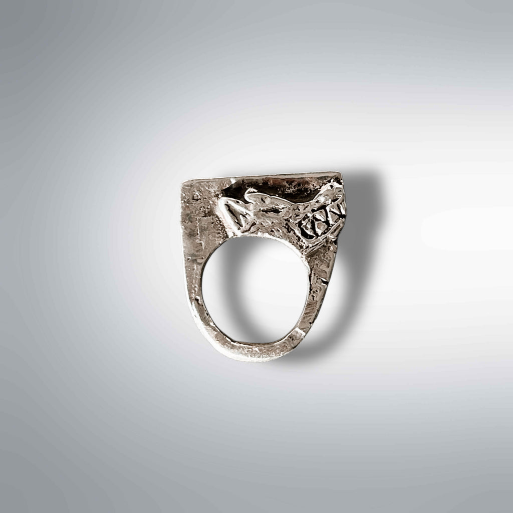 Wolf Growling Ring